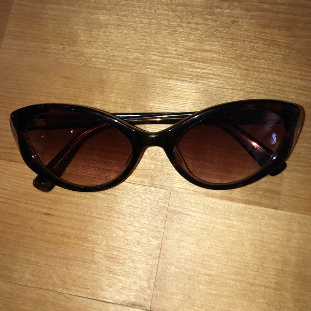 Tortoiseshell cat eye sunglasses | Calvin Klein